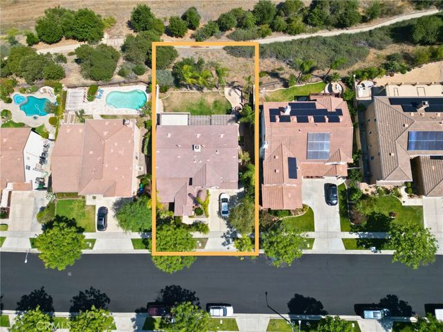 3939 Holly Springs, Corona, CA 92881