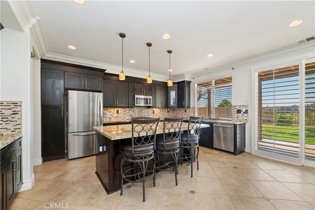 3939 Holly Springs, Corona, CA 92881