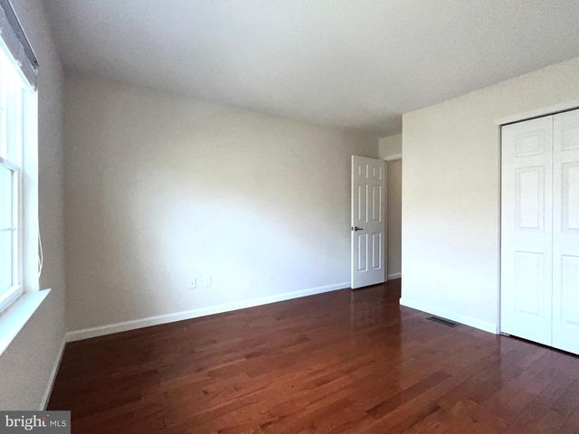 40-H ROXBURY CT, Princeton, NJ 08540