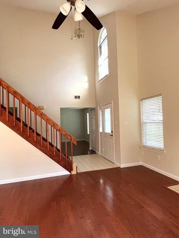 40-H ROXBURY CT, Princeton, NJ 08540
