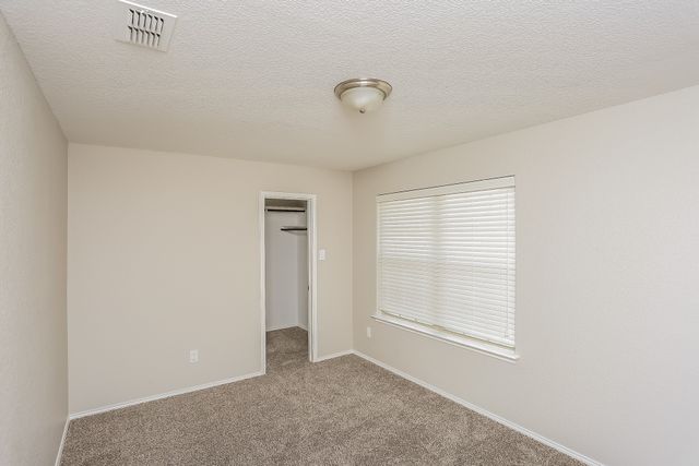 4252 Glen Abbey Drive, Fort Worth, TX 76036