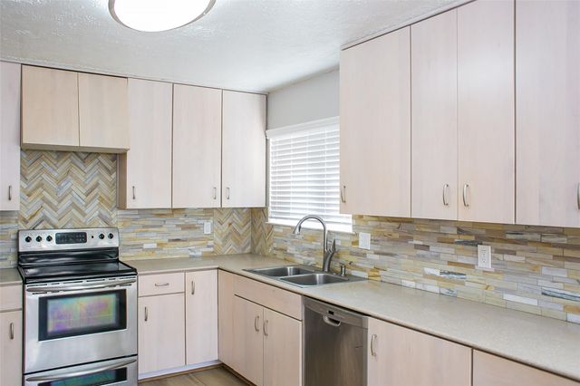 16330 Cypress Point Drive, Cypress, TX 77429