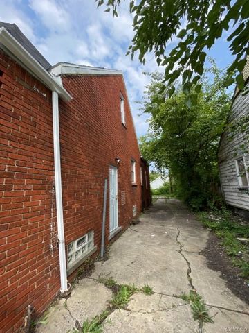 14560 Santa Rosa Drive, Detroit, MI 48238