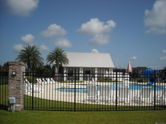 14044 Wetherly Dr, Baton Rouge, LA 70810