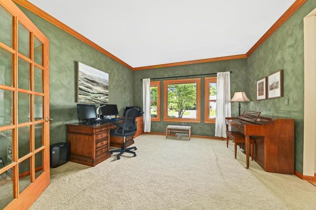 W151N10742 Preserve PARKWAY, Germantown, WI 53022