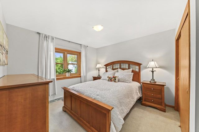 W151N10742 Preserve PARKWAY, Germantown, WI 53022