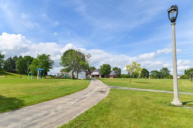 W151N10742 Preserve PARKWAY, Germantown, WI 53022