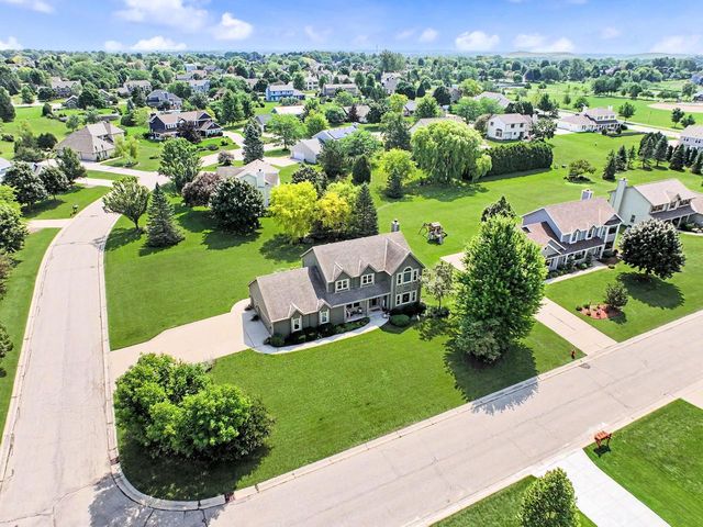 W151N10742 Preserve PARKWAY, Germantown, WI 53022
