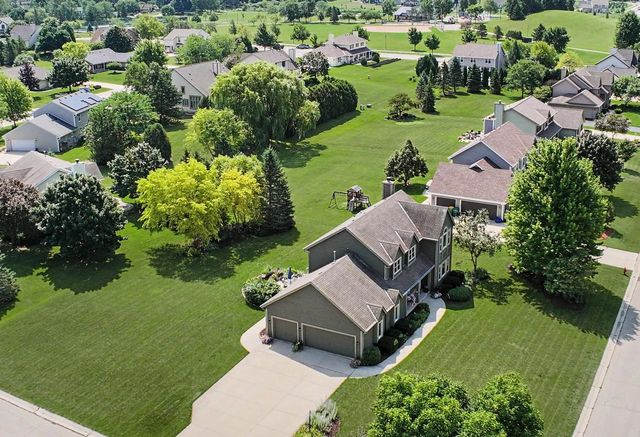 W151N10742 Preserve PARKWAY, Germantown, WI 53022