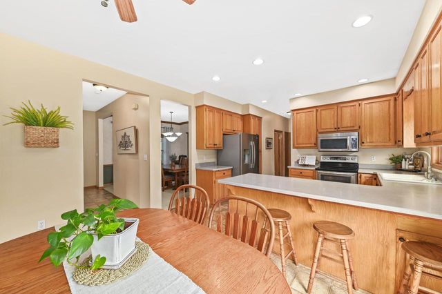 W151N10742 Preserve PARKWAY, Germantown, WI 53022