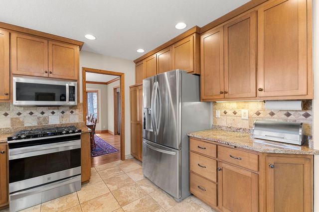 9506 Riverview Avenue, Bloomington, MN 55425