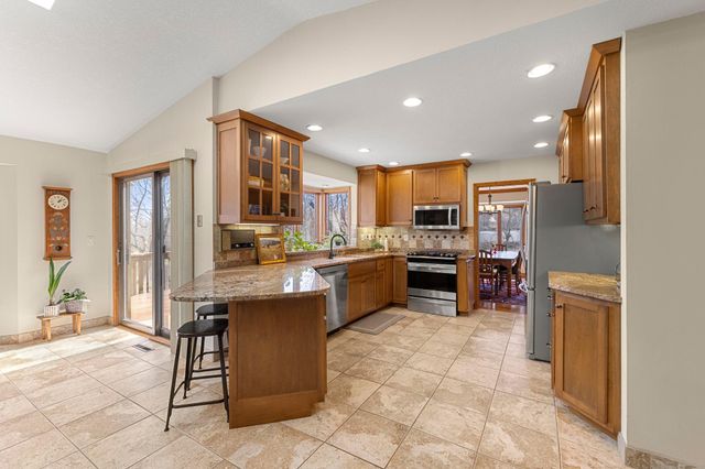 9506 Riverview Avenue, Bloomington, MN 55425