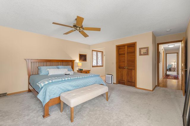 9506 Riverview Avenue, Bloomington, MN 55425