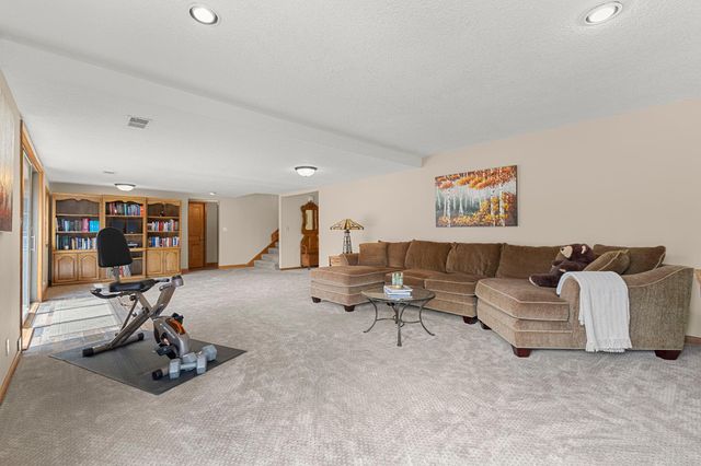 9506 Riverview Avenue, Bloomington, MN 55425