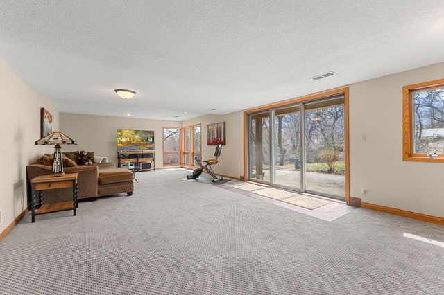 9506 Riverview Avenue, Bloomington, MN 55425