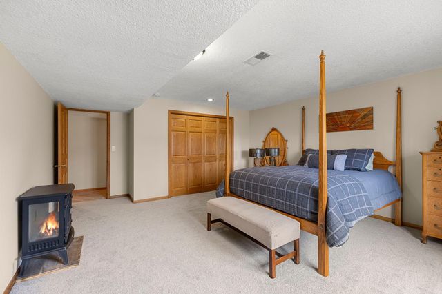 9506 Riverview Avenue, Bloomington, MN 55425