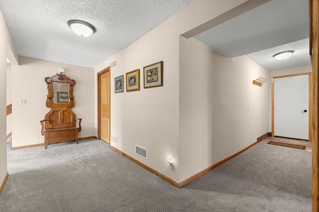 9506 Riverview Avenue, Bloomington, MN 55425