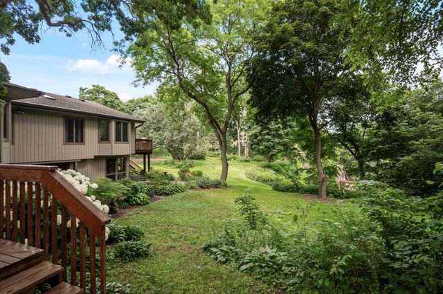 9506 Riverview Avenue, Bloomington, MN 55425