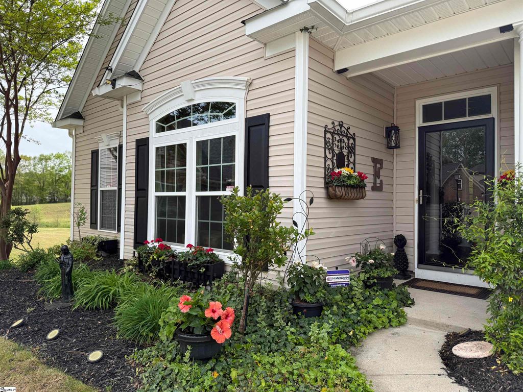 10 Kersey Gale Court, Simpsonville, SC 29681