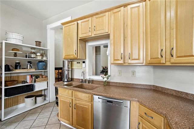 417 Court ST, Portsmouth, VA 23701