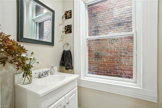 417 Court ST, Portsmouth, VA 23701