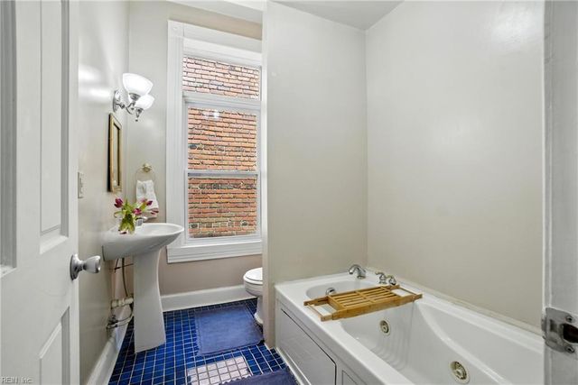 417 Court ST, Portsmouth, VA 23701