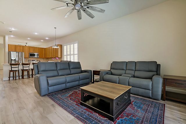 7004 SE Twin Oaks Circle, Stuart, FL 34997