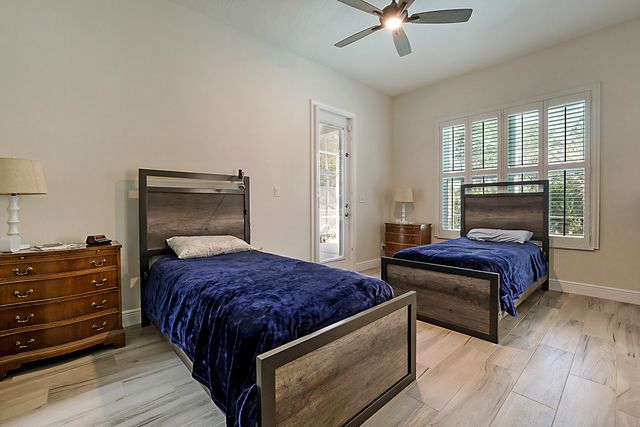 7004 SE Twin Oaks Circle, Stuart, FL 34997