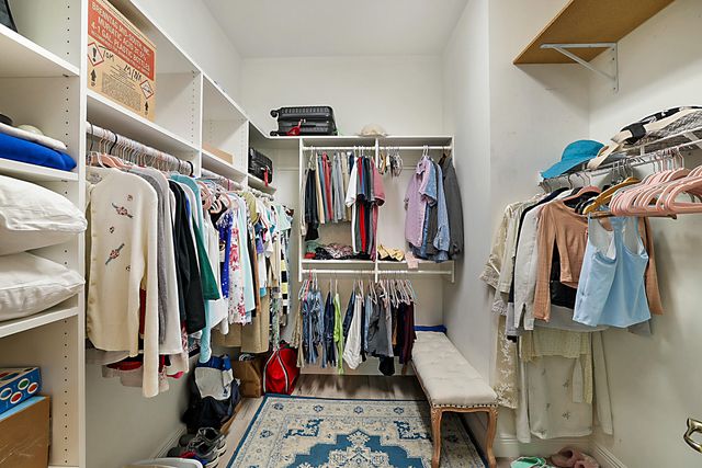 7004 SE Twin Oaks Circle, Stuart, FL 34997