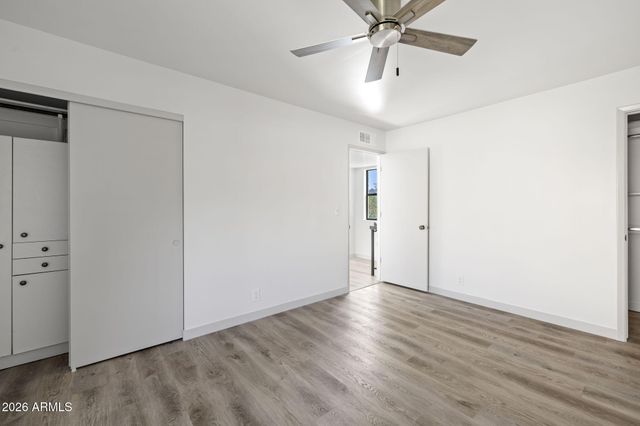 10425 N 10TH Place 1, Phoenix, AZ 85020