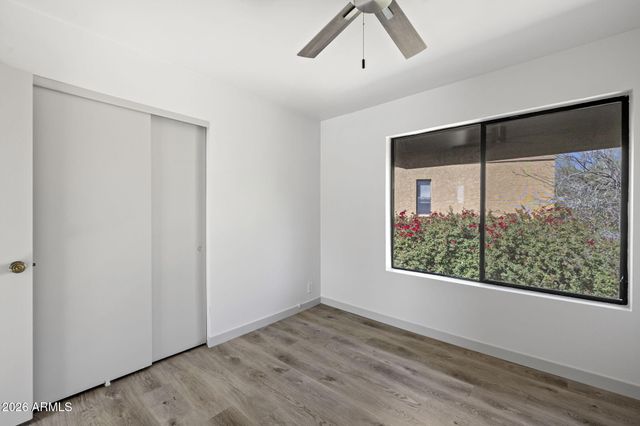 10425 N 10TH Place 1, Phoenix, AZ 85020