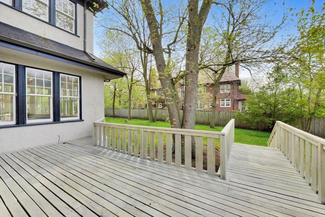 1046 Ridge Street, Evanston, IL 60202