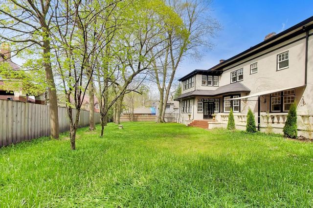 1046 Ridge Street, Evanston, IL 60202