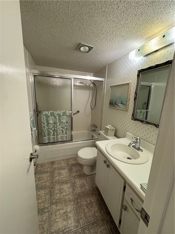 1100 Ponce De Leon Circle N102, Vero Beach, FL 32960