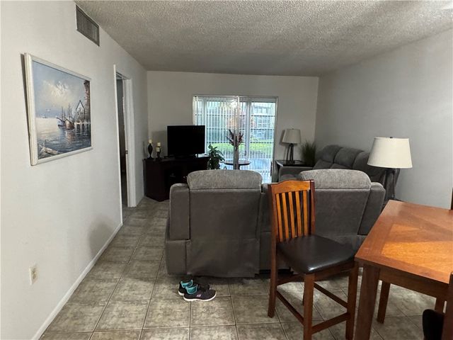 1100 Ponce De Leon Circle N102, Vero Beach, FL 32960