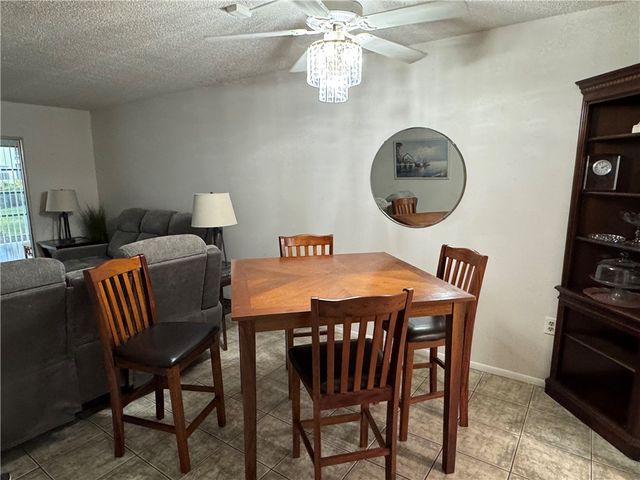 1100 Ponce De Leon Circle N102, Vero Beach, FL 32960