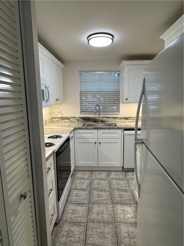 1100 Ponce De Leon Circle N102, Vero Beach, FL 32960