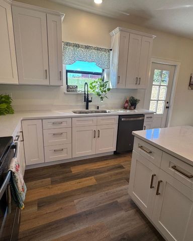 000 County Road W 76-505, Ava, MO 65608