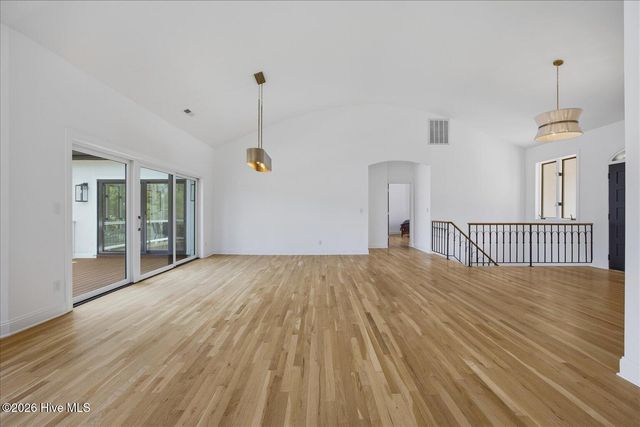 304 Gull Road, Hampstead, NC 28443