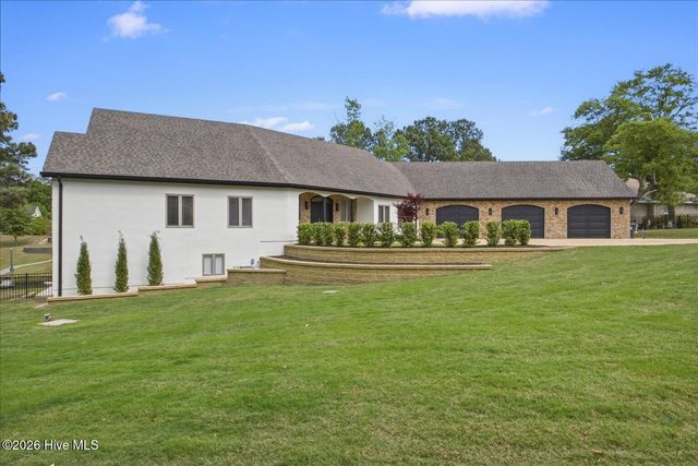 304 Gull Road, Hampstead, NC 28443