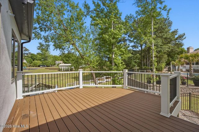 304 Gull Road, Hampstead, NC 28443