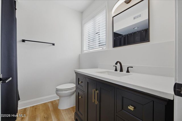 304 Gull Road, Hampstead, NC 28443