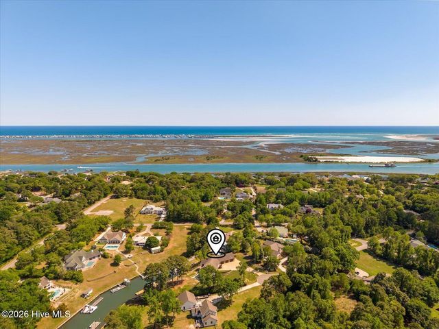 304 Gull Road, Hampstead, NC 28443
