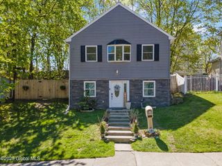 10 Younglove Avenue, Cohoes, NY 12047