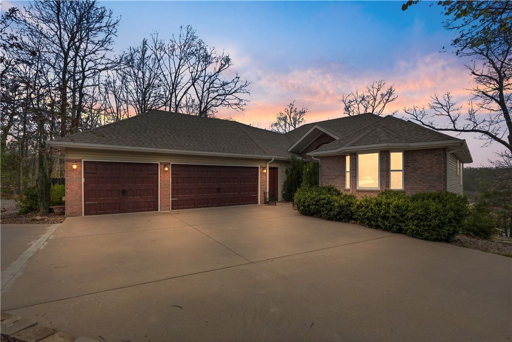 27 Stucky Lane, Bella Vista, AR 72715