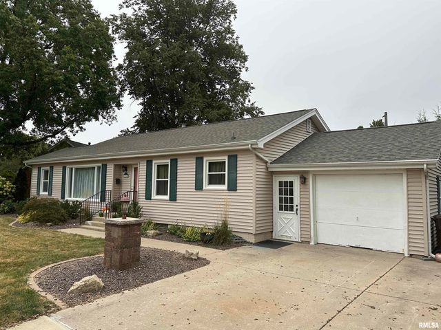 900 S 1ST Avenue, Morton, IL 61550