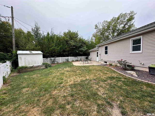 900 S 1ST Avenue, Morton, IL 61550