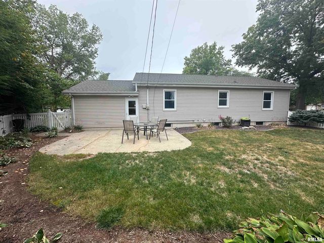 900 S 1ST Avenue, Morton, IL 61550