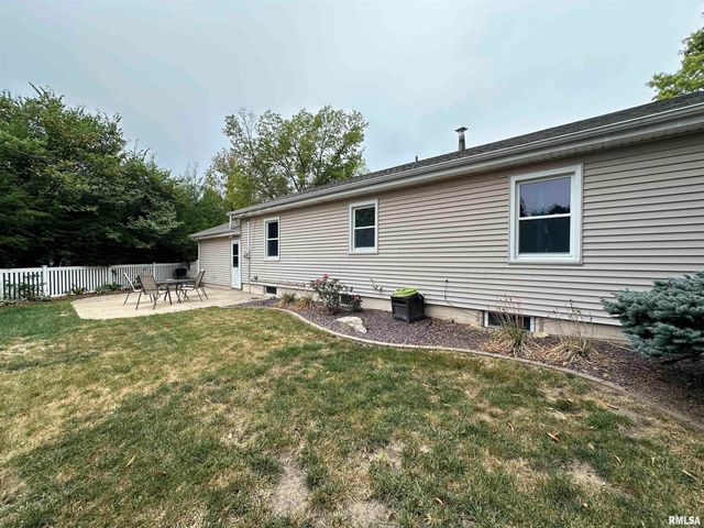 900 S 1ST Avenue, Morton, IL 61550