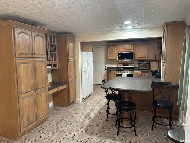 900 S 1ST Avenue, Morton, IL 61550